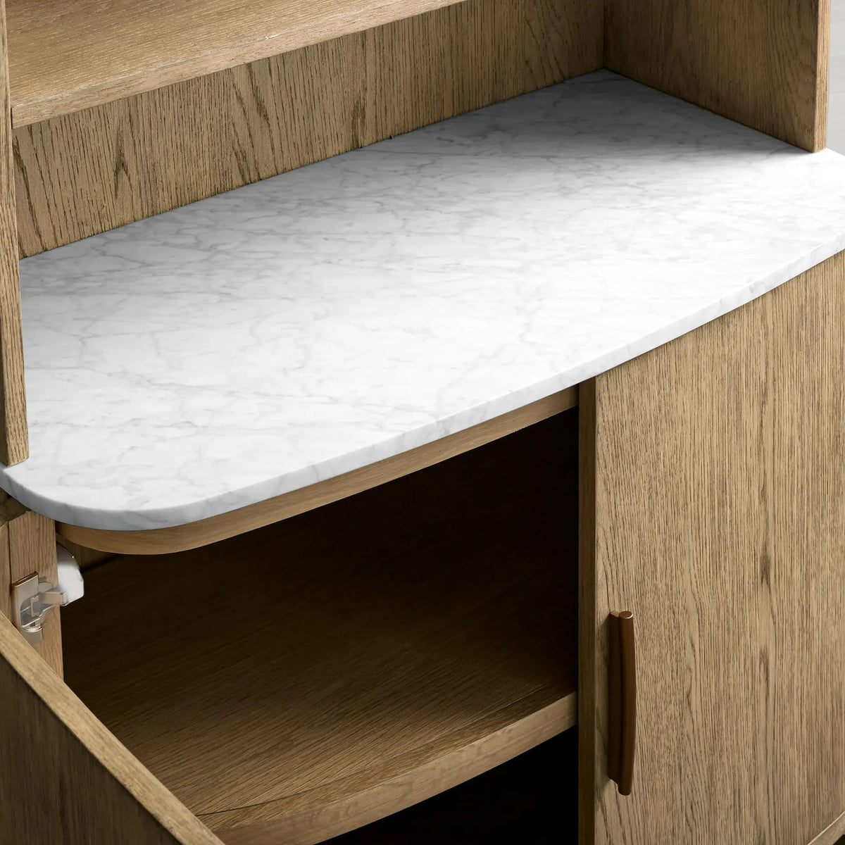 Danny Wood Hohe Vitrine mit Marmorplatte, Eichen-Sideboard, Buffet-Aufbewahrungstisch, Küchenschrank