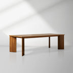 Table de salle à manger rectangulaire en bois Yorn avec piètement incliné