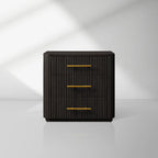 Table de chevet Finnley Wood avec placage de chêne, meuble de chambre à coucher, 3 tiroirs