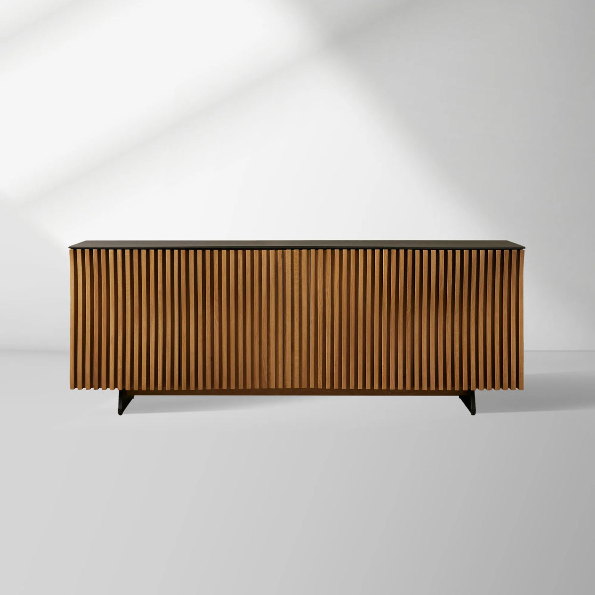 Sorin Reeded Design Buffet Sideboard Holz Eingänge Schrank Medien TV Schrank