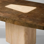 Table de salle à manger rectangulaire Marea Guanacaste en aluminium oxydé avec placages de bois de Guanacaste
