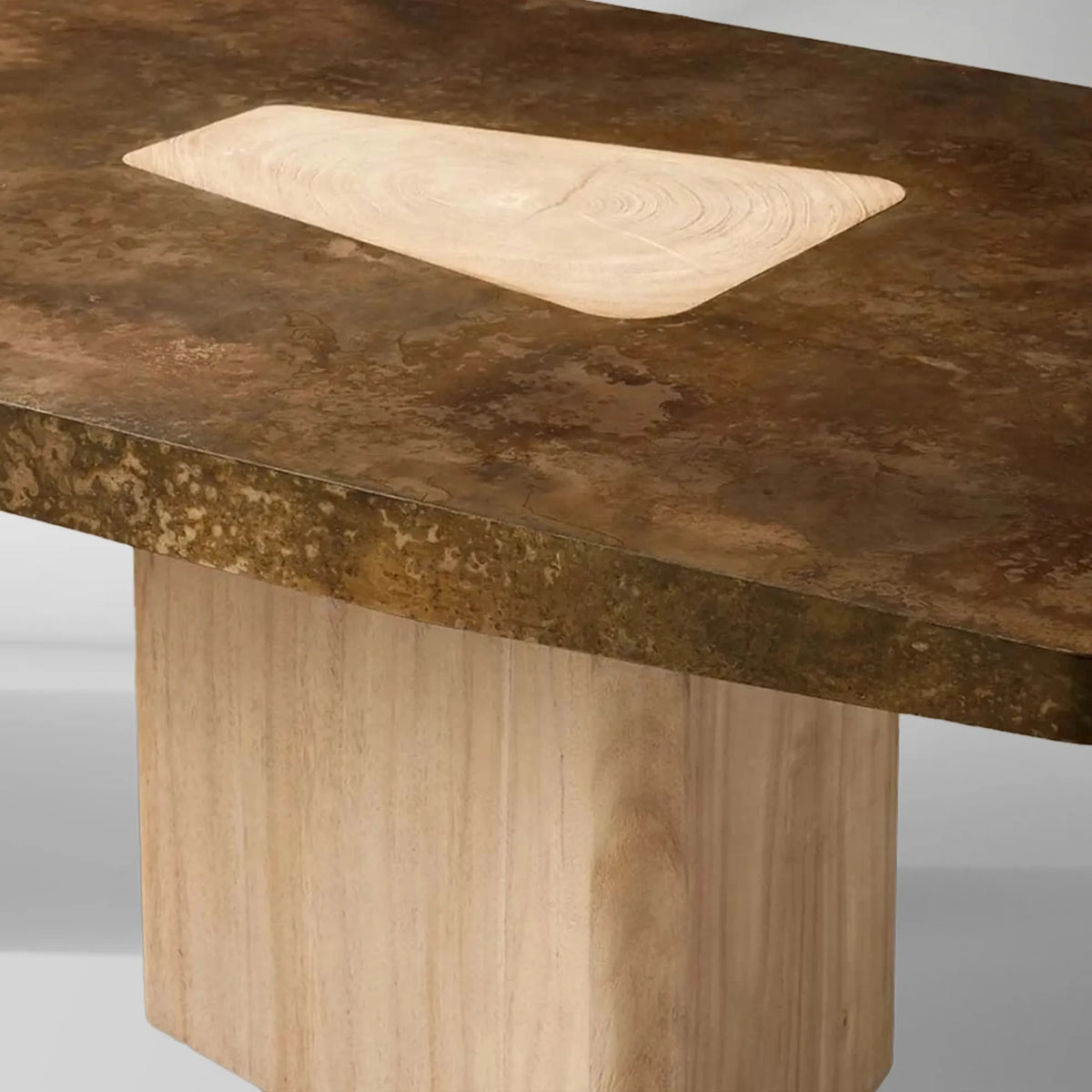 Table de salle à manger rectangulaire Marea Guanacaste en aluminium oxydé avec placages de bois de Guanacaste