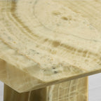 Table de salle à manger Zyra avec onyx vert olive et pierre massive