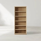Bibliothèque haute modulaire Nason en chêne avec éclairage LED