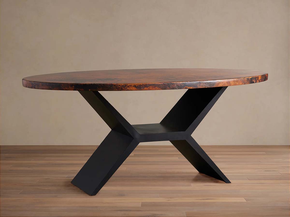 Table de salle à manger en métal recyclé avec piètement en fer Vertex et surface unique
