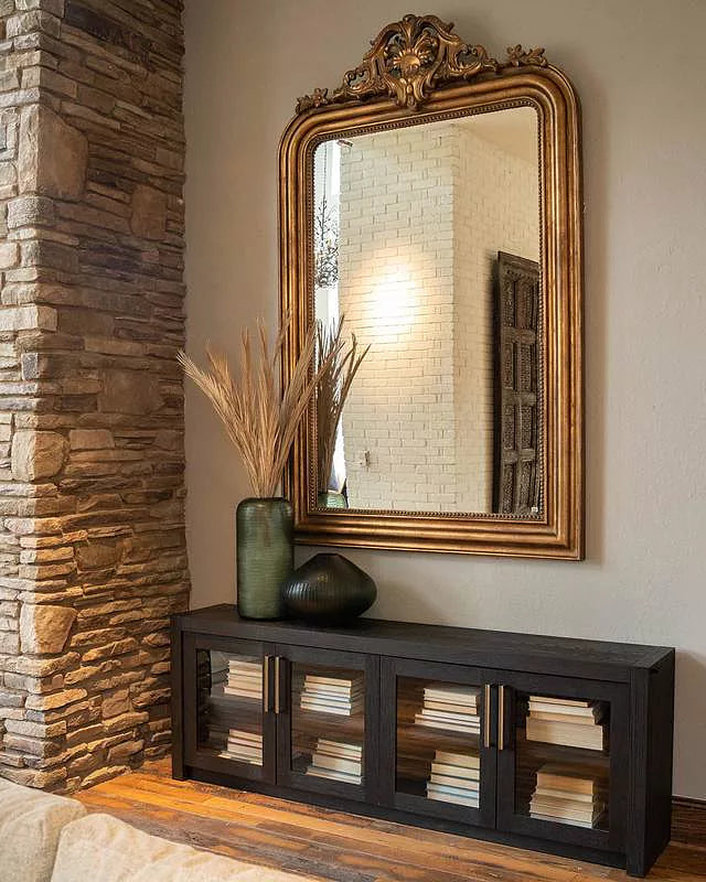 Bodhi Oak Medienkonsole, TV-Ständer aus Holz, Beistellschrank, rustikale TV-Aufbewahrungseinheit, Sideboard