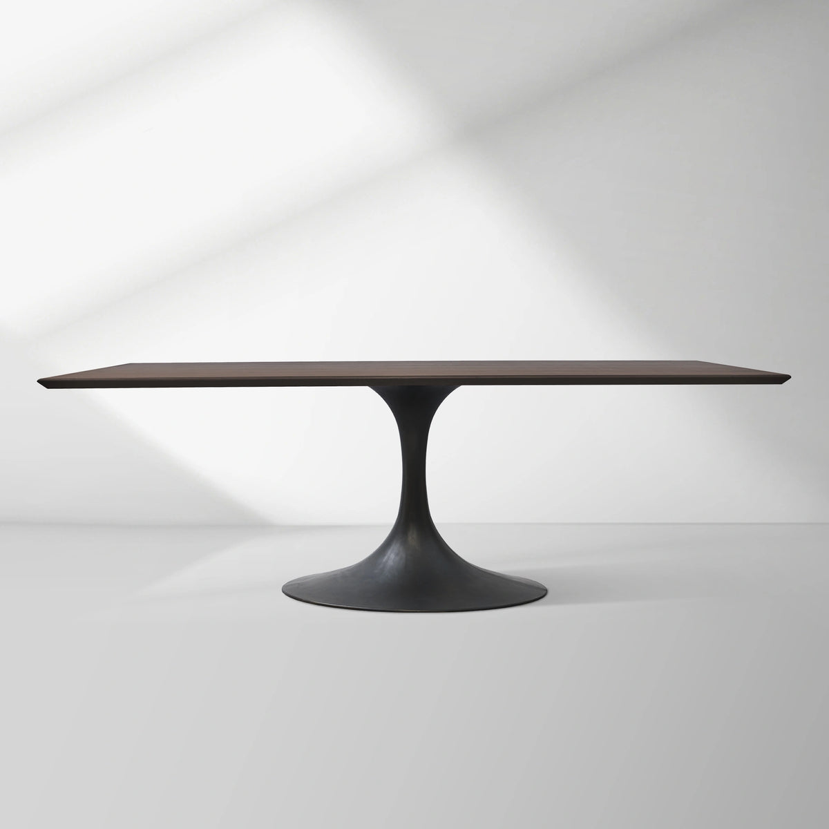 Aero Solid Wood Top Dining Table Tulip Rectangular Dining Table with Cast Steel Pedestal Base