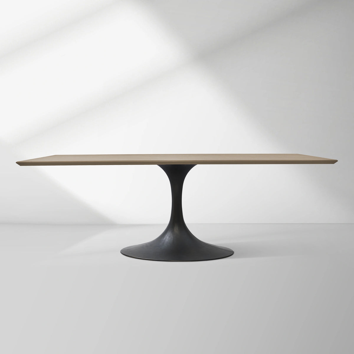 Aero Solid Wood Top Dining Table Tulip Rectangular Dining Table with Cast Steel Pedestal Base