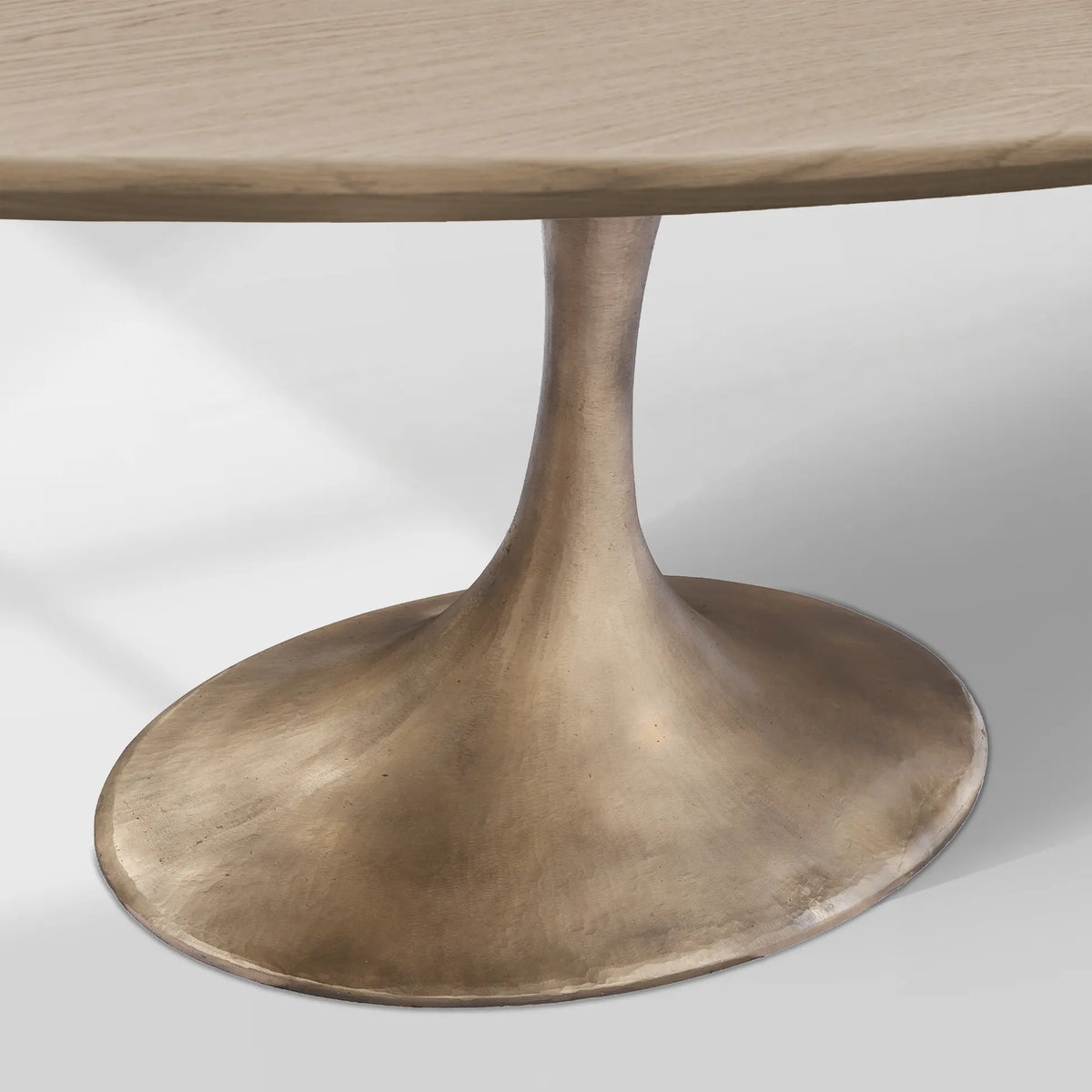 Aero Oval Solid Wood Dining Table Tulip Dining Table with Cast Steel Base
