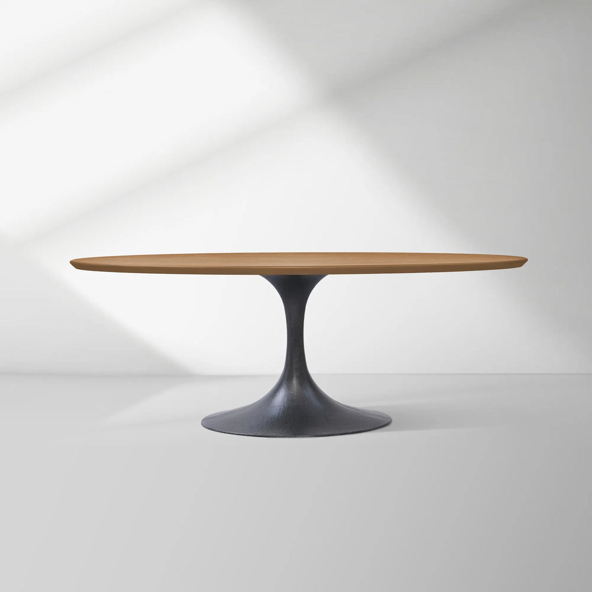Aero Oval Solid Wood Dining Table Tulip Dining Table with Cast Steel Base