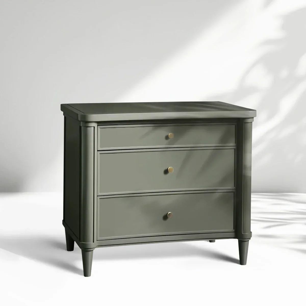 Table de chevet Henley avec tables de nuit en acajou massif, commode à 3 tiroirs et poignées en laiton