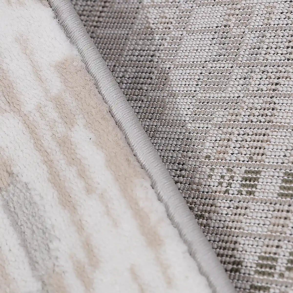 Meilade Warmer geschichteter, texturierter abstrakter Teppich in neutralen Farbtönen mit einfachem und entspanntem, warm strukturiertem Used-Look
