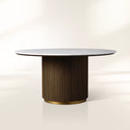 Plateau rond en marbre Finnley avec socle en bois