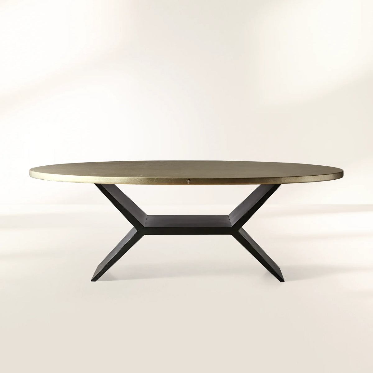 Table de salle à manger en métal recyclé avec piètement en fer Vertex et surface unique