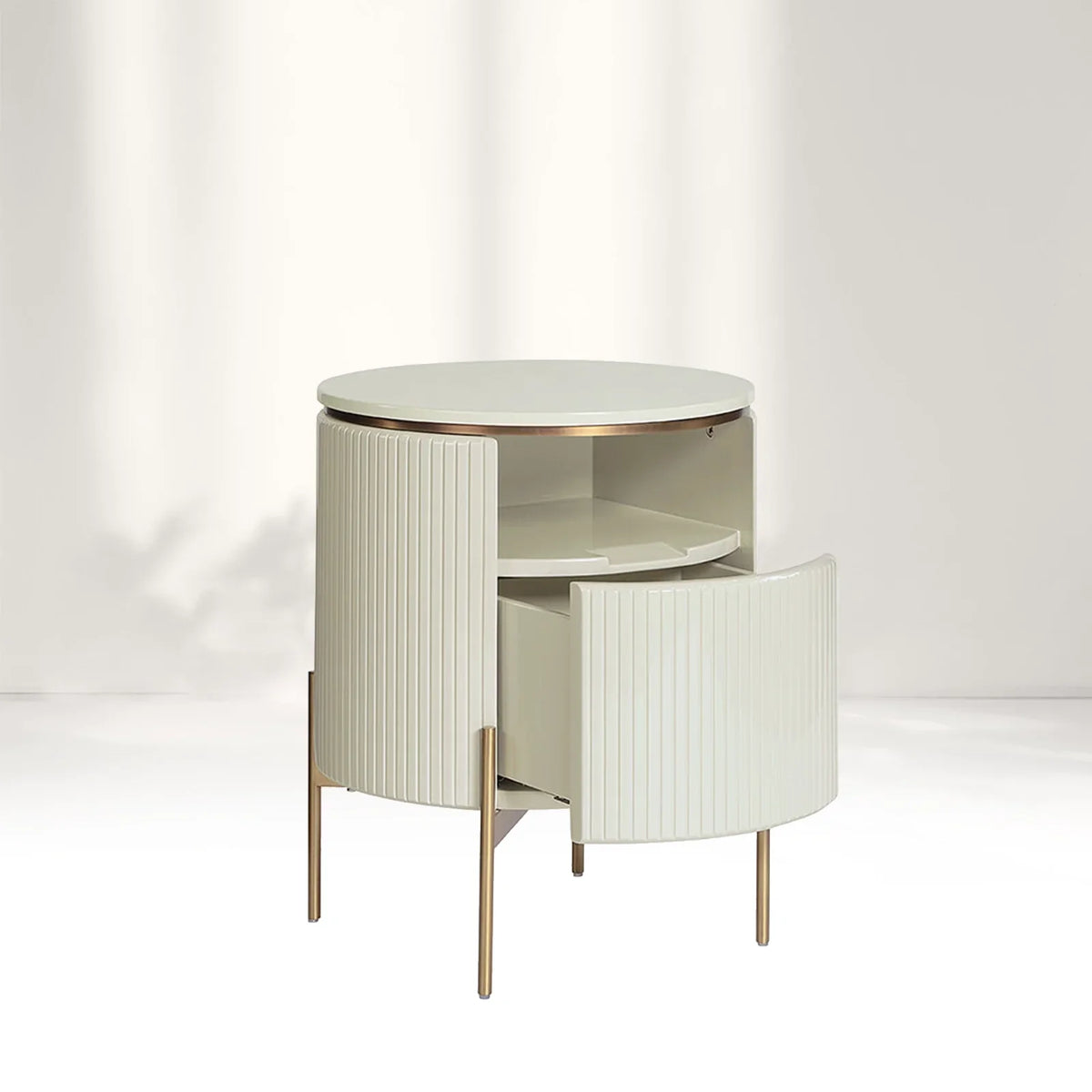 Table de chevet Panoso en bois avec base en acier doré, table de nuit de luxe
