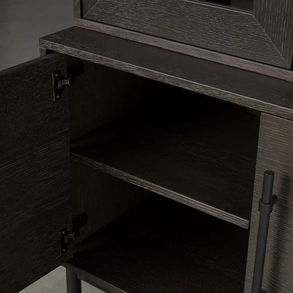 Hoher Vitrinenschrank aus Eichenholz von Sullivan, schwarzes rustikales Sideboard/Bücherregal