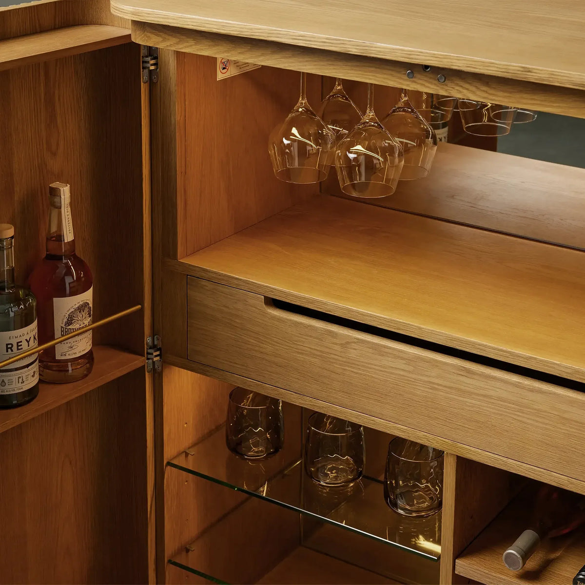 Finnley Wood Bar Cabinet Country Wine Cabinet Reeded Detailing Buffet Sideboard