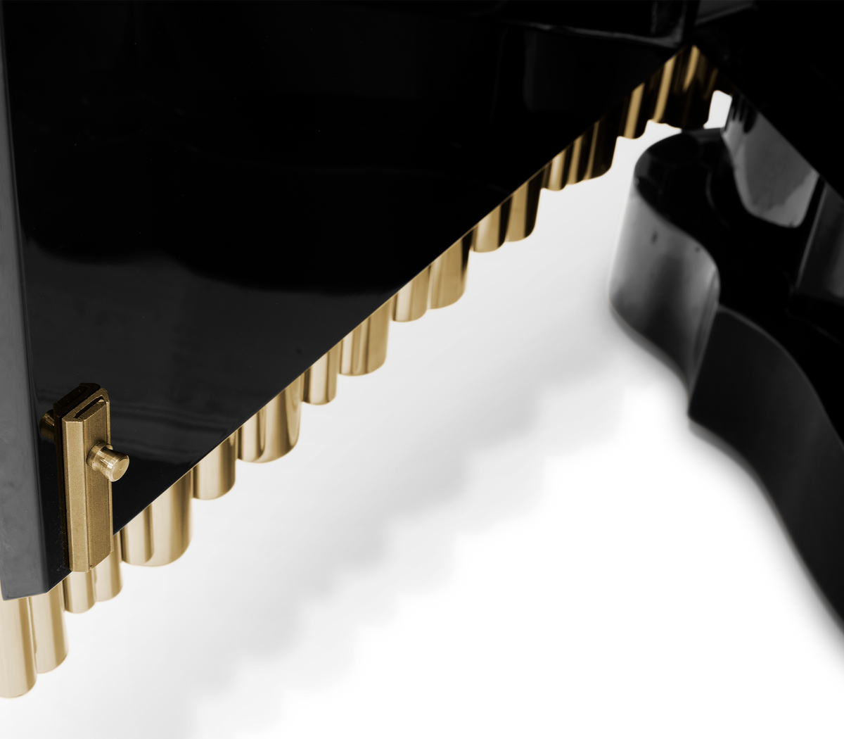 Luxury Watch Winder Safe with Gold-Plated Brass Design & Custom Jewelry Storage System