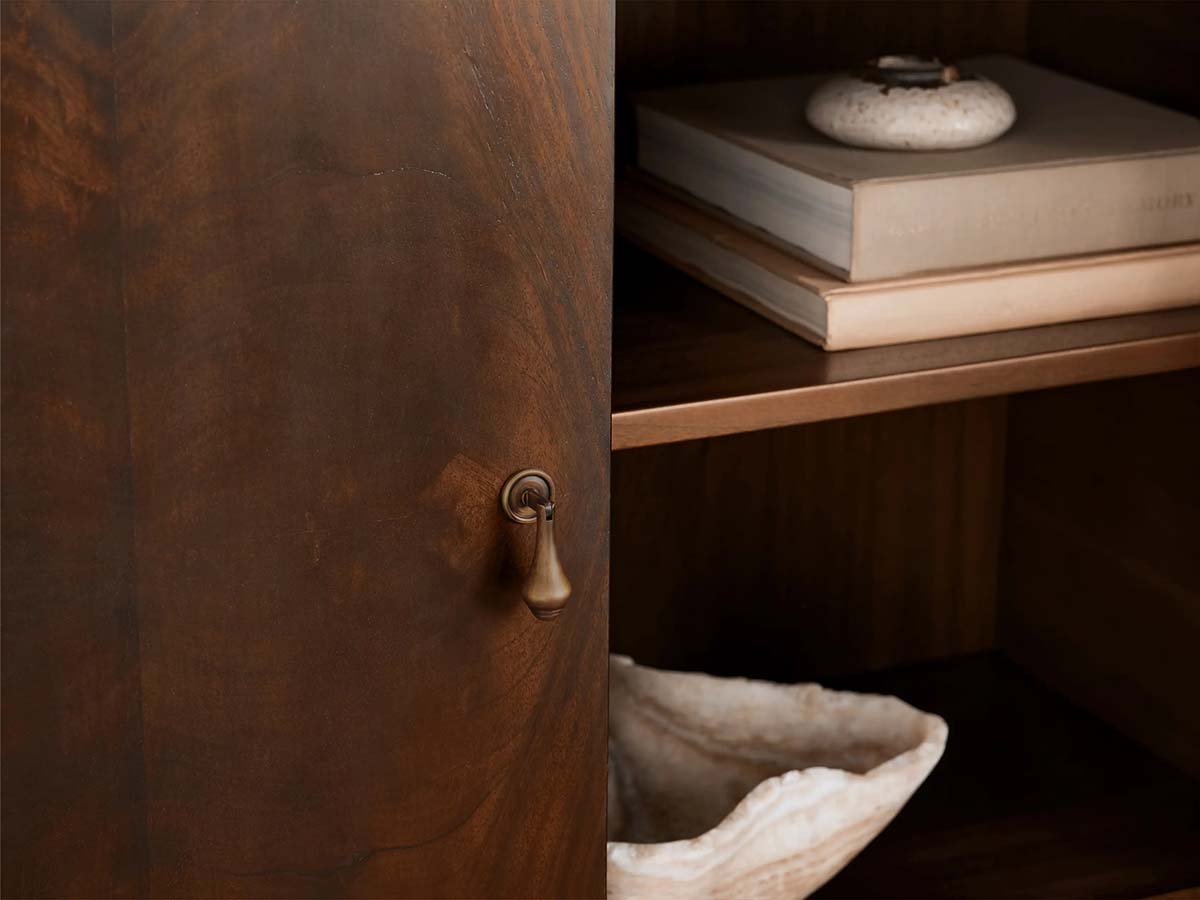 Armoire haute Frances en acajou, meuble de rangement vintage en bois