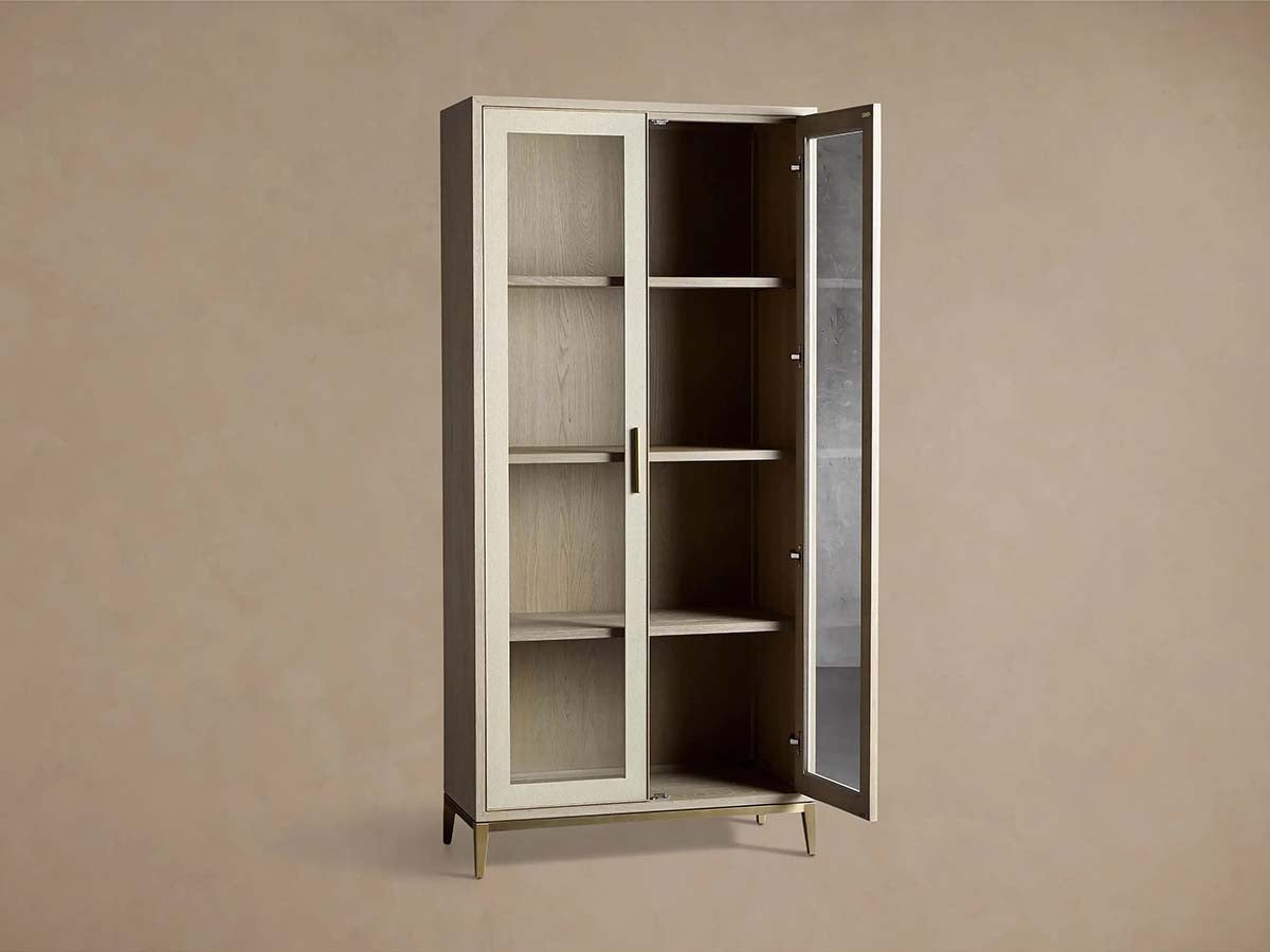 Malone Vitrine aus strukturiertem Leder, hoher Holzschrank mit Glastüren