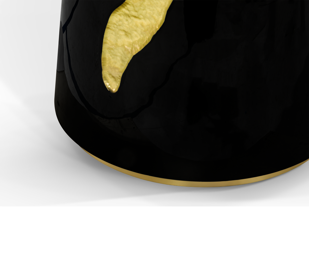 Lapiaz Black Lacquer Dining Table