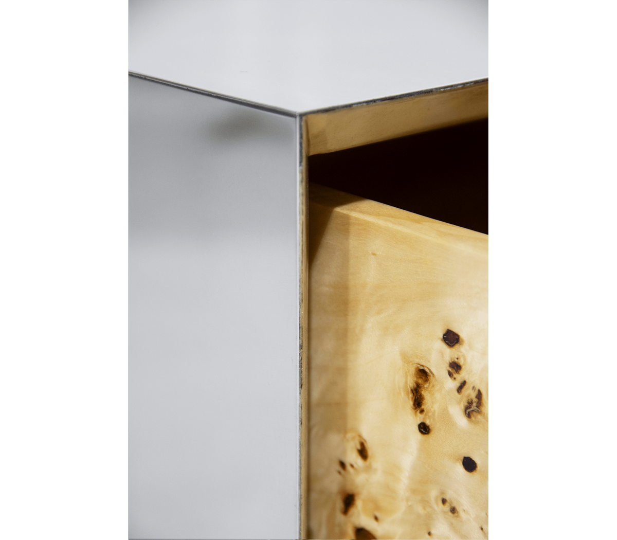 Lapiaz Cracked Stone Mirrored Luxury Nightstand