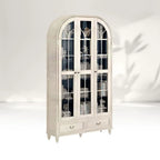 Hattie II Hohe Vitrine aus Glas, Holz, Klassisches europäisches Design