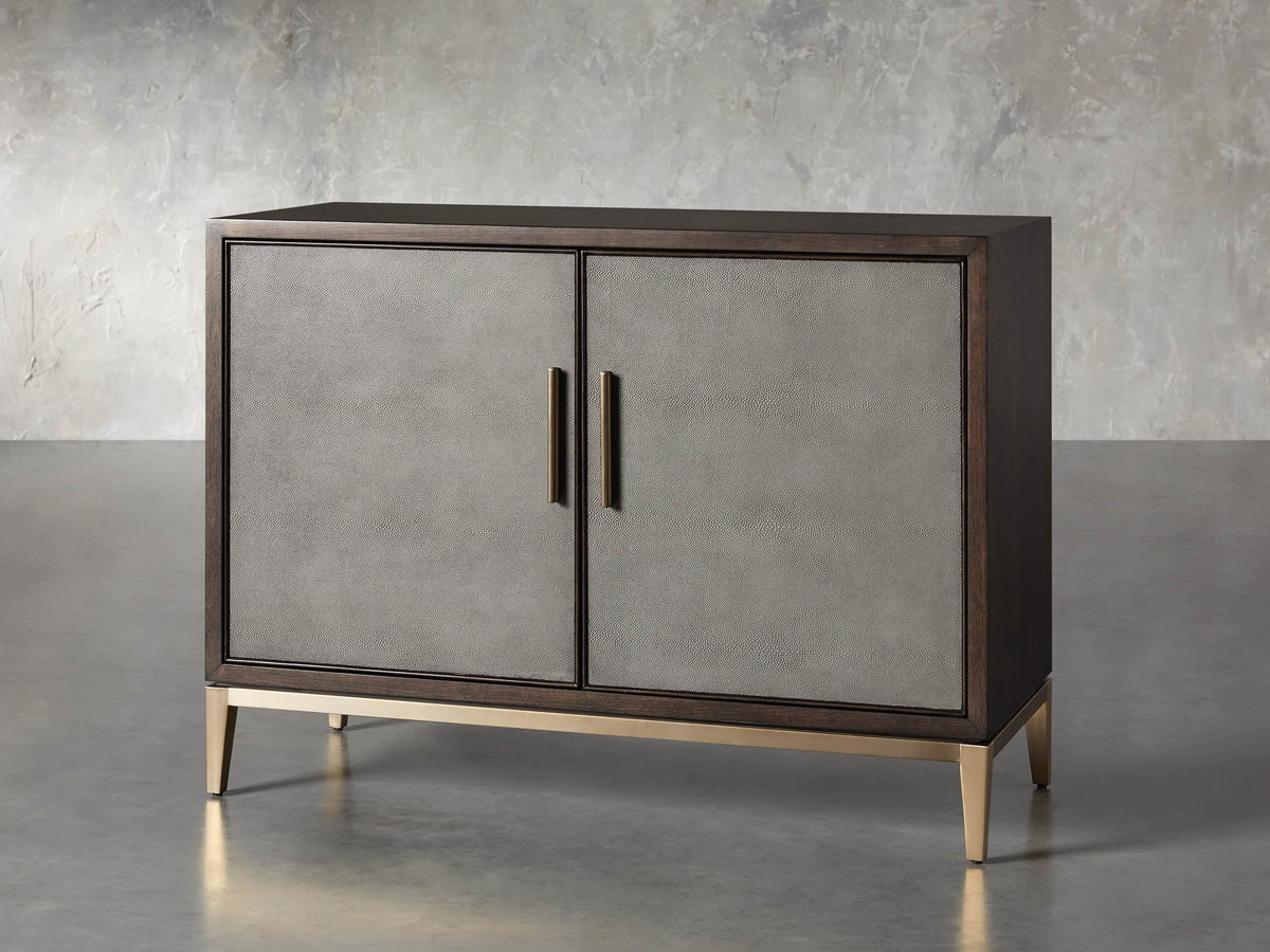 Malone Holz-Buffet-Sideboard, zweitüriger Eingangsschrank mit geprägtem Shagreen-Leder