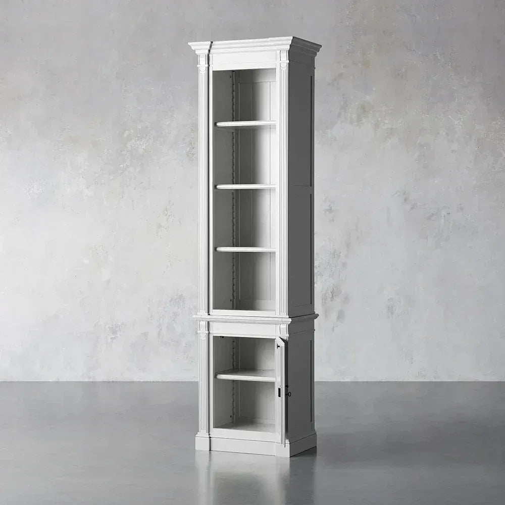 Schmaler, hoher Vitrinenschrank aus Pappelholz im neoklassizistischen Stil, Vintage-Beistellschrank für das Wohnzimmer in Athen