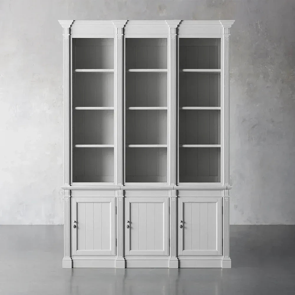Schmaler, hoher Vitrinenschrank aus Pappelholz im neoklassizistischen Stil, Vintage-Beistellschrank für das Wohnzimmer in Athen