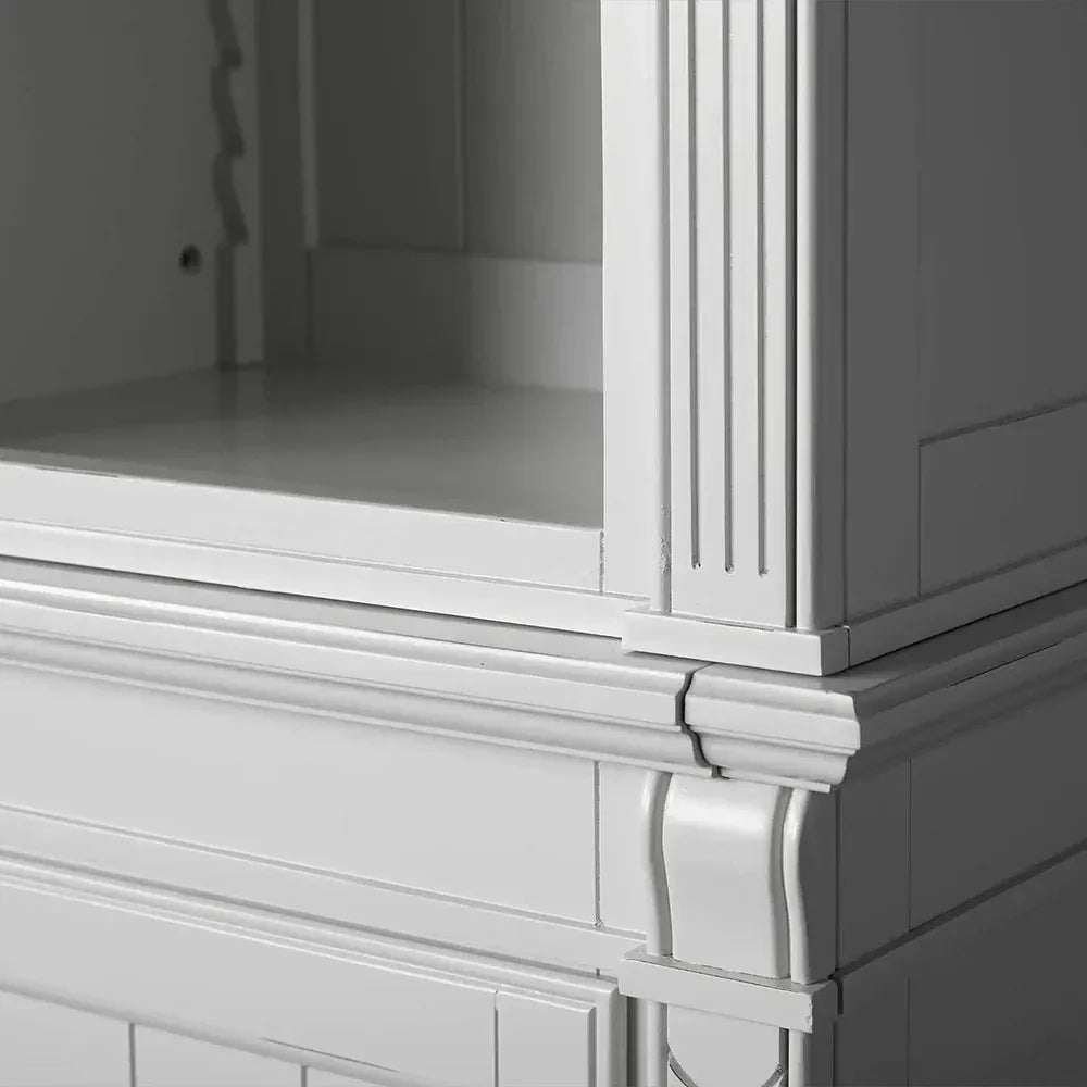 Schmaler, hoher Vitrinenschrank aus Pappelholz im neoklassizistischen Stil, Vintage-Beistellschrank für das Wohnzimmer in Athen