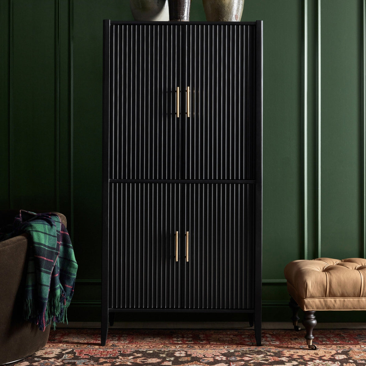 Meuble bar Louis Wood, armoire à vin, buffet d'inspiration constructiviste, porte-verres intégré