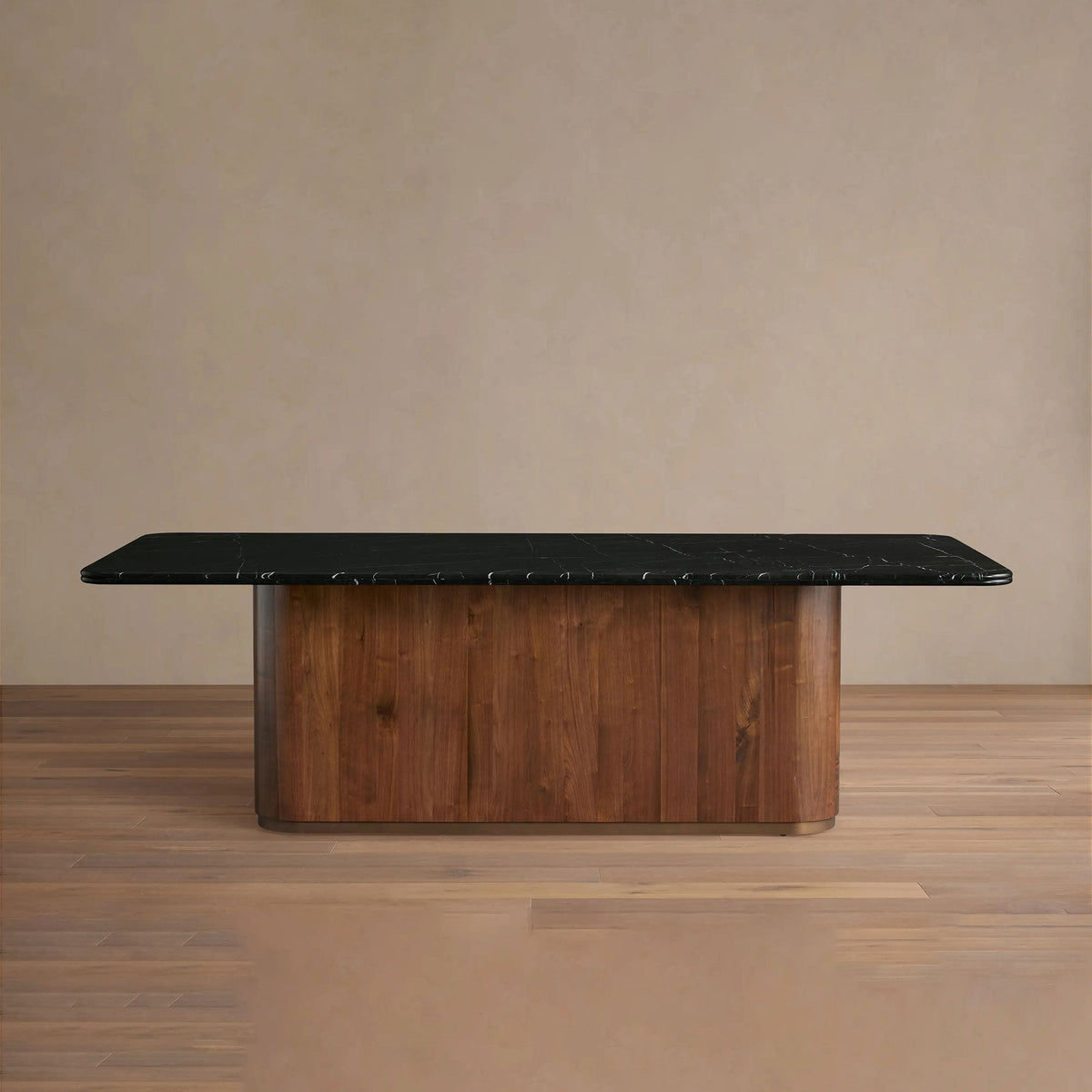 Table à manger Caden avec plateau en pierre Marquina noire Base en noyer américain Style de luxe
