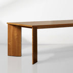 Table de salle à manger rectangulaire en bois Yorn avec piètement incliné