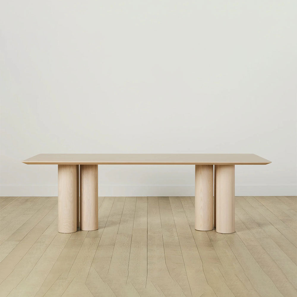 Table de salle à manger rectangulaire Rinde en bois de frêne avec pieds colonnaires